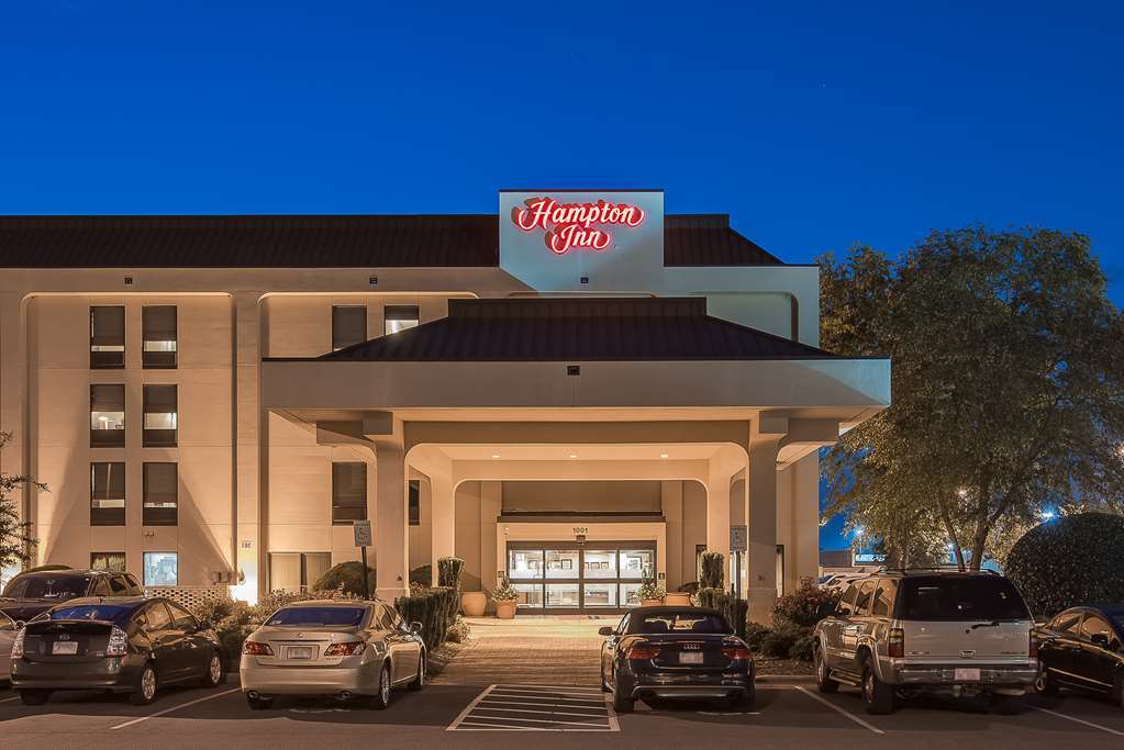 Hampton Inn Salisbury Exterior photo